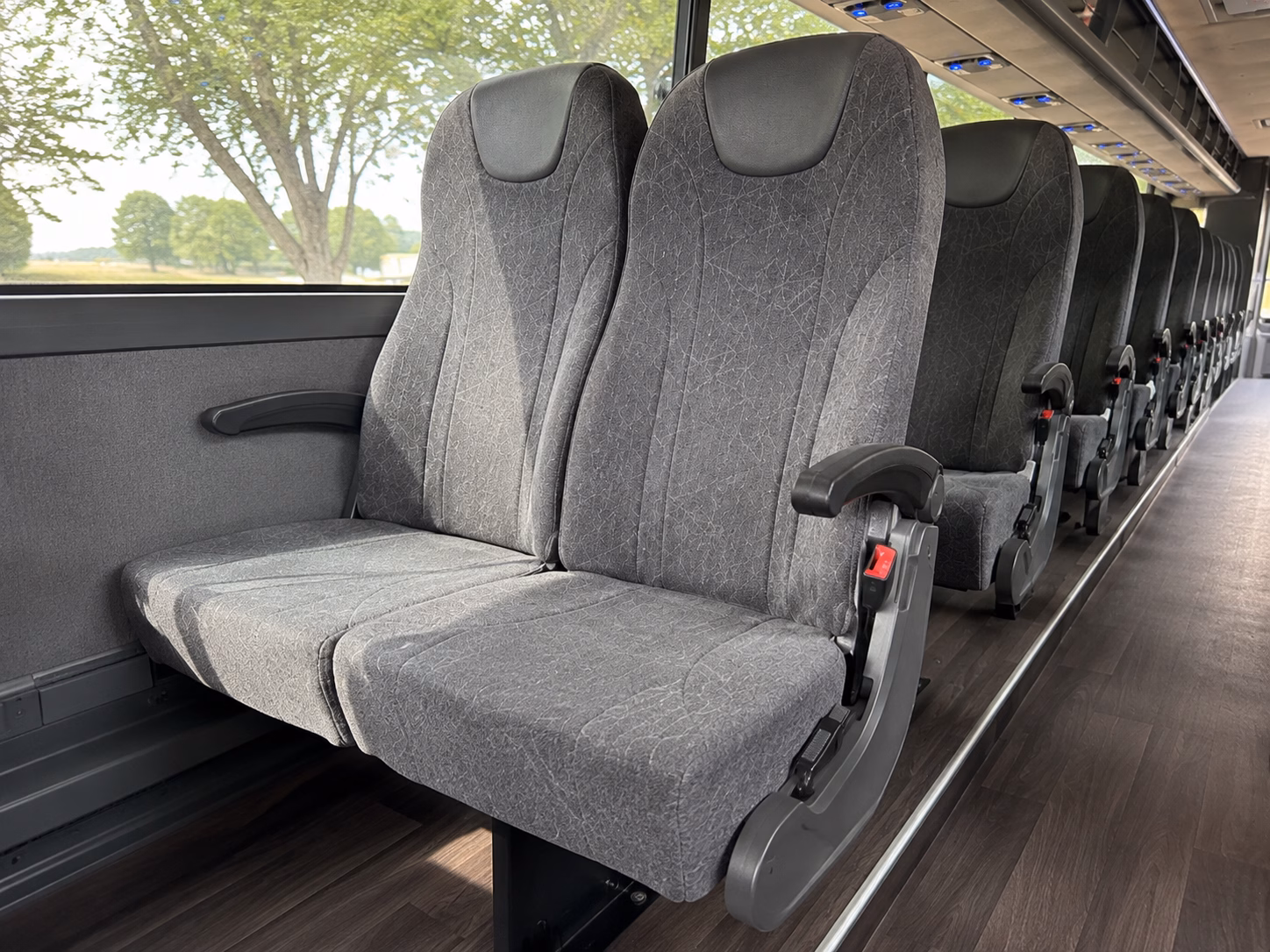 federal way charter bus